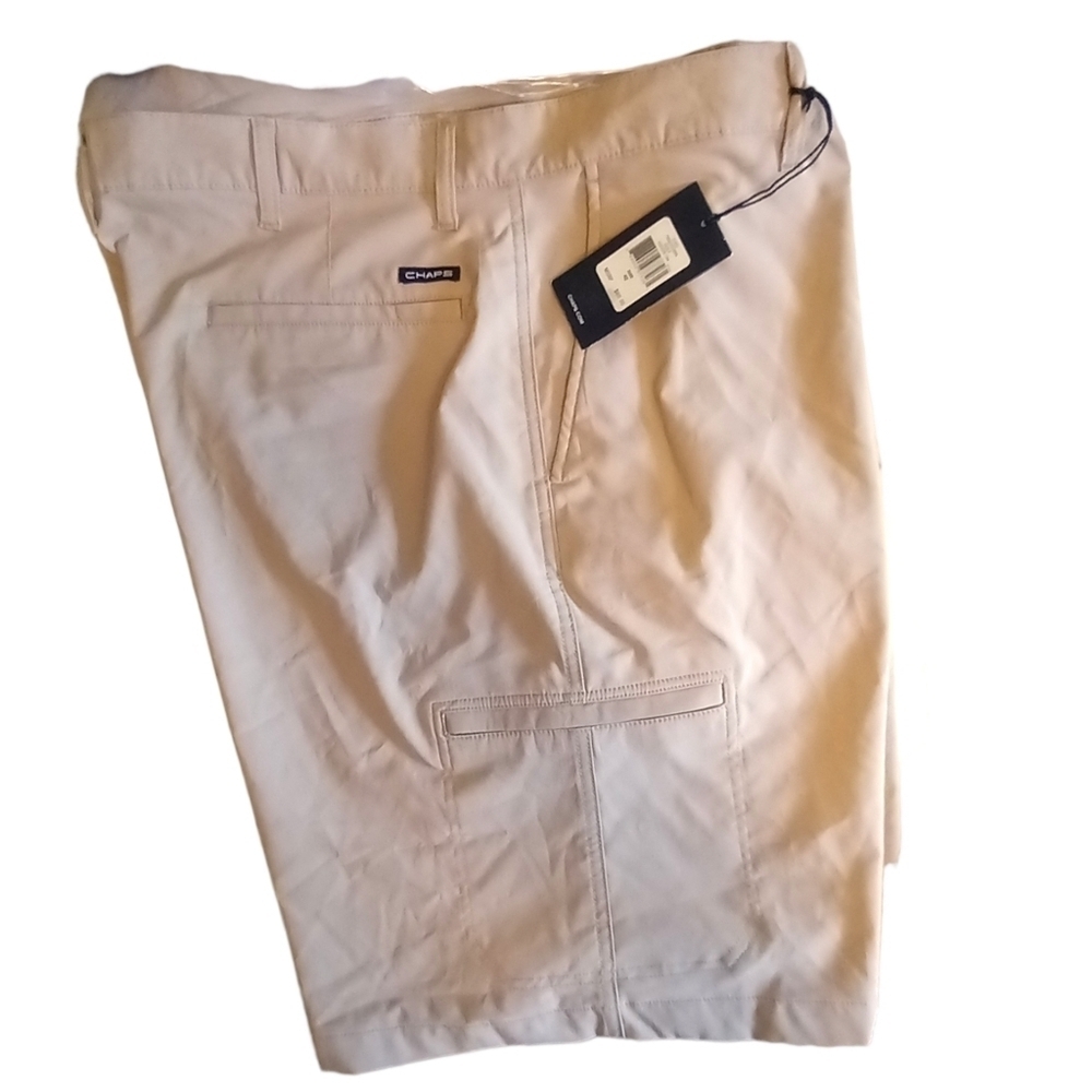 NWT Chaps Tan Hudson Golf Cargo Shorts of Stay-Dry Fabric Sz42